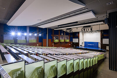 Amphithéâtre Edgar Faure (Amphi 8) Paris Dauphine