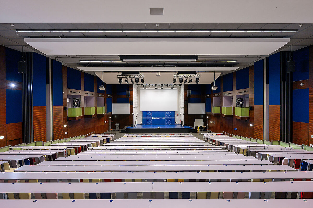 Amphithéâtre Edgar Faure (Amphi 8)