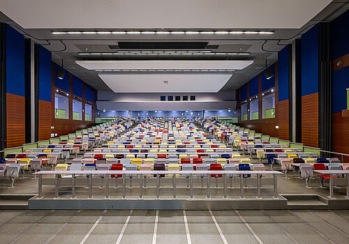 Amphithéâtre Edgar Faure (Amphi 8)