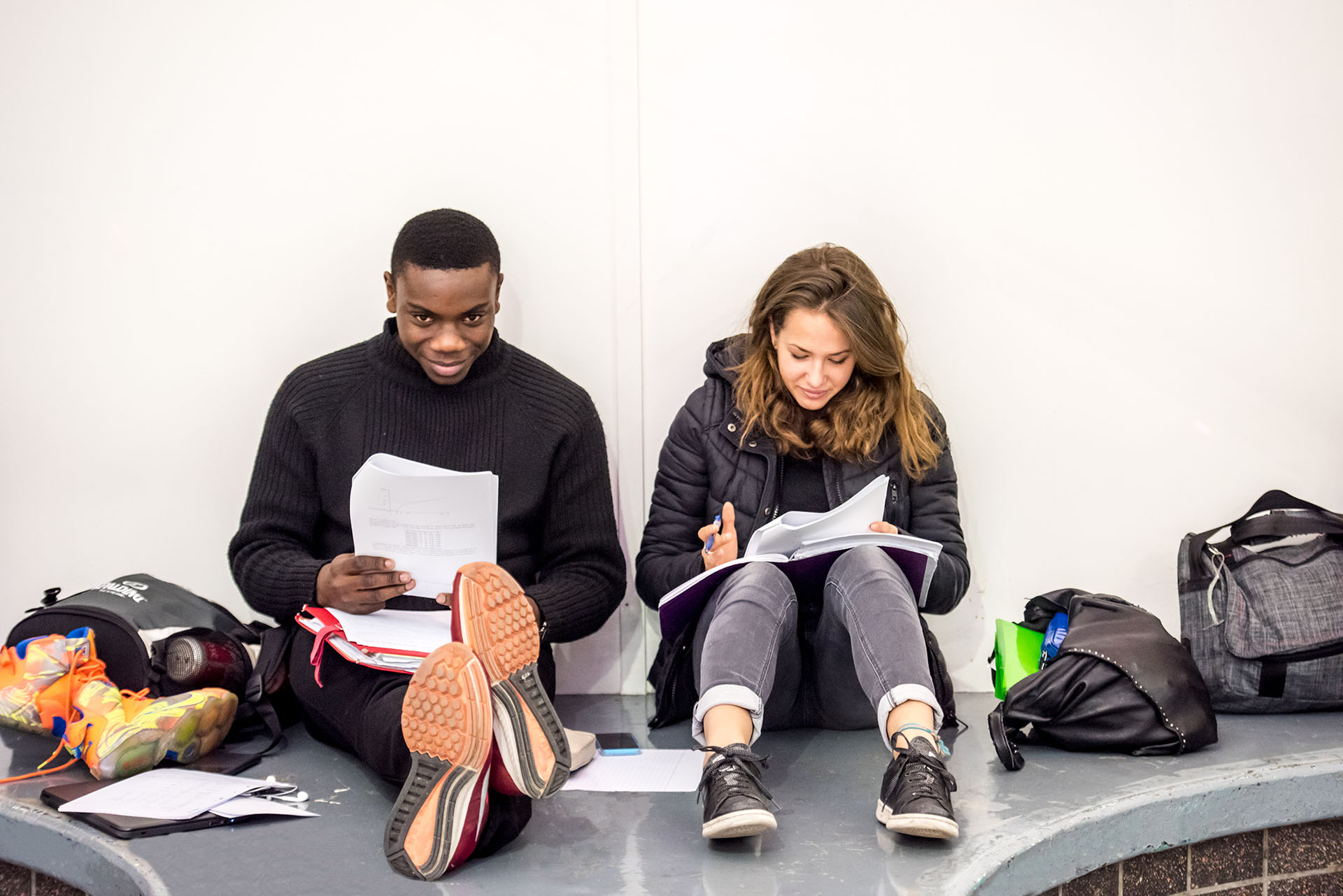 Scenes de vie - etudiants - cours - temps de pause